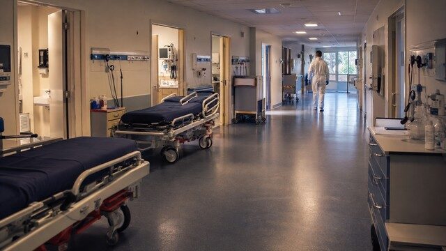 service hospitalier vide après une intervention
